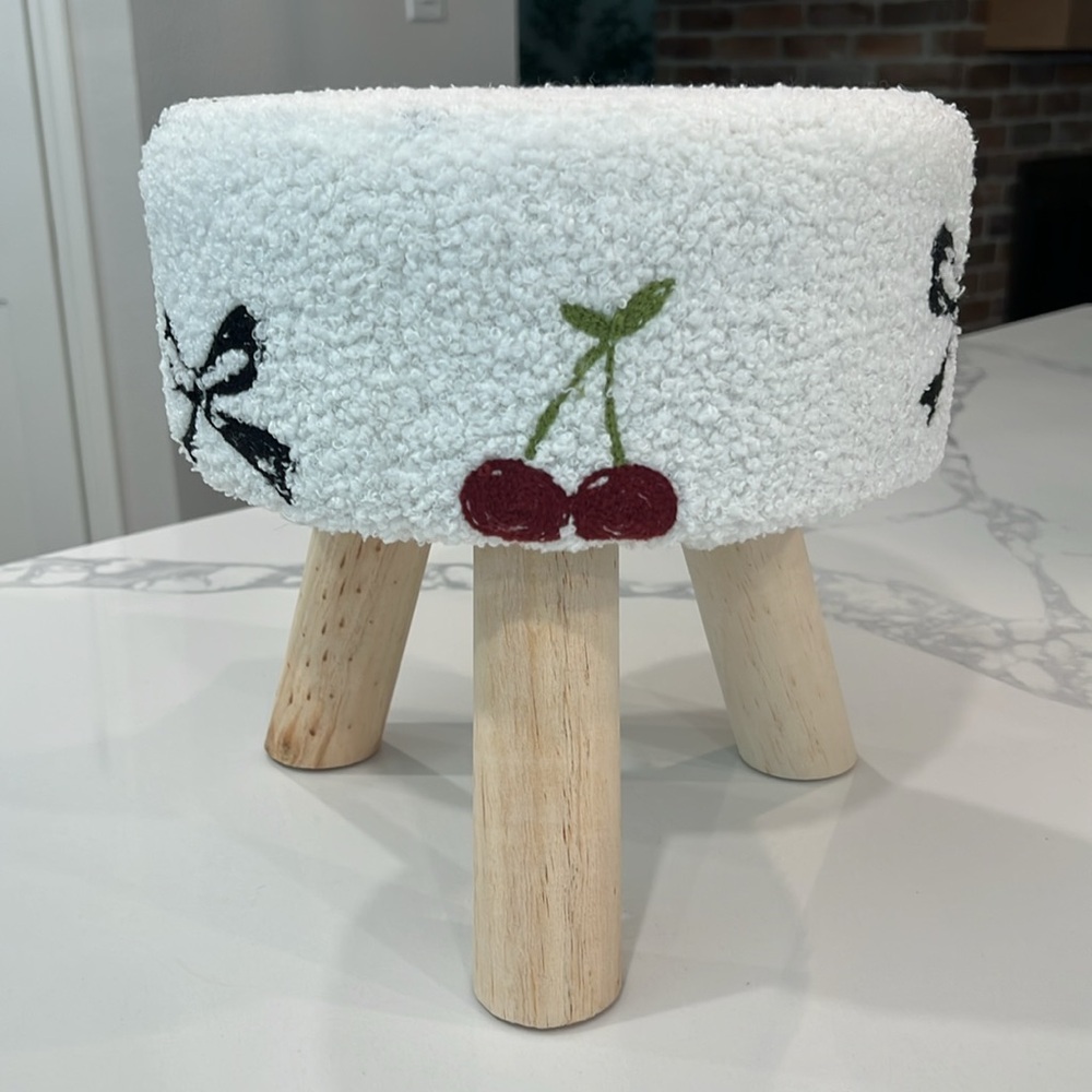 ๐Cute . Mini ๐๐STOOL ๐ - Picture 10 of 16